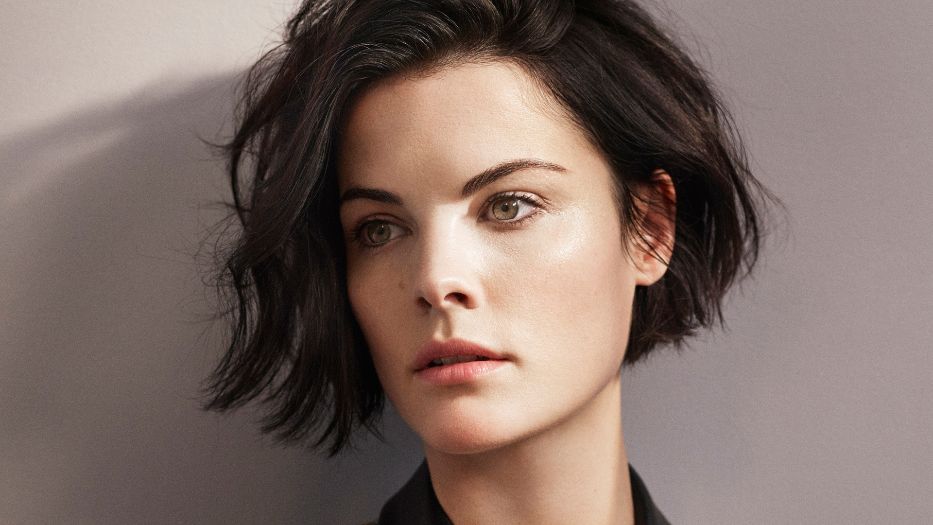 jaimie-alexander-instyle-2017-new-3e-1920x1080.jpg