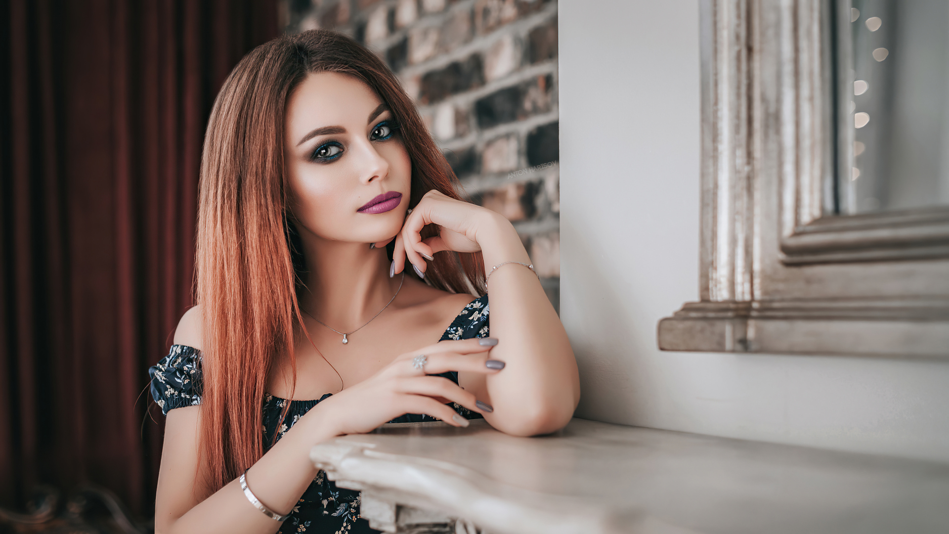 red-head-girl-eye-makeup-4k-bd-1920x1080.jpg