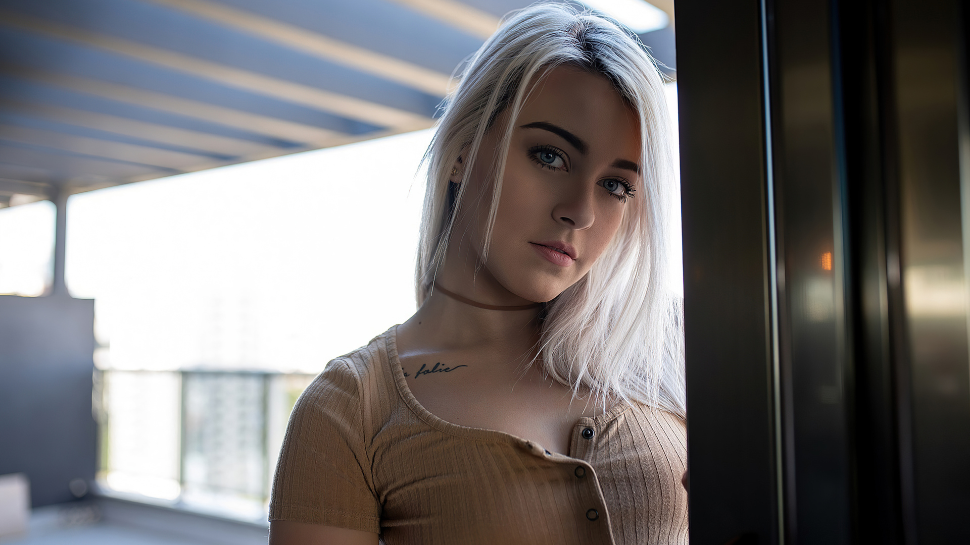 white-hair-girl-4k-ap-1920x1080.jpg
