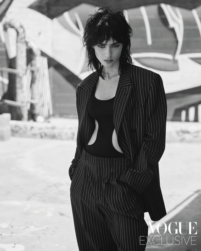 Lily-Collins-2.jpg