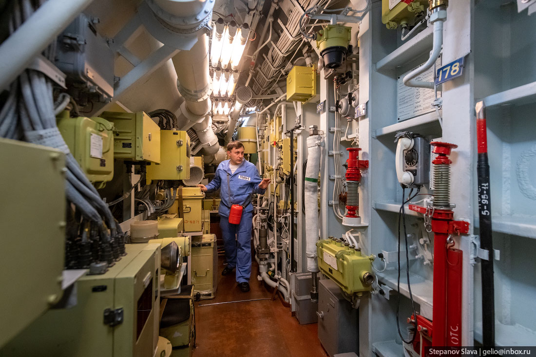 Submarine-Dmitry-Donskoy-28.jpg