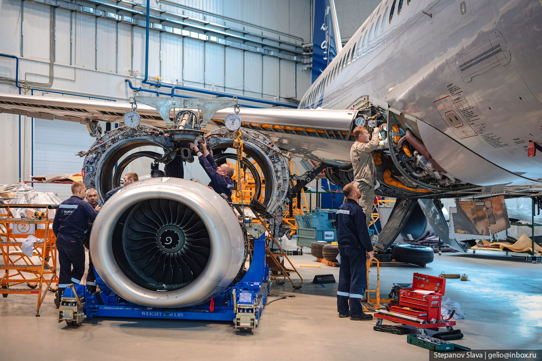 32_ssj100.jpg