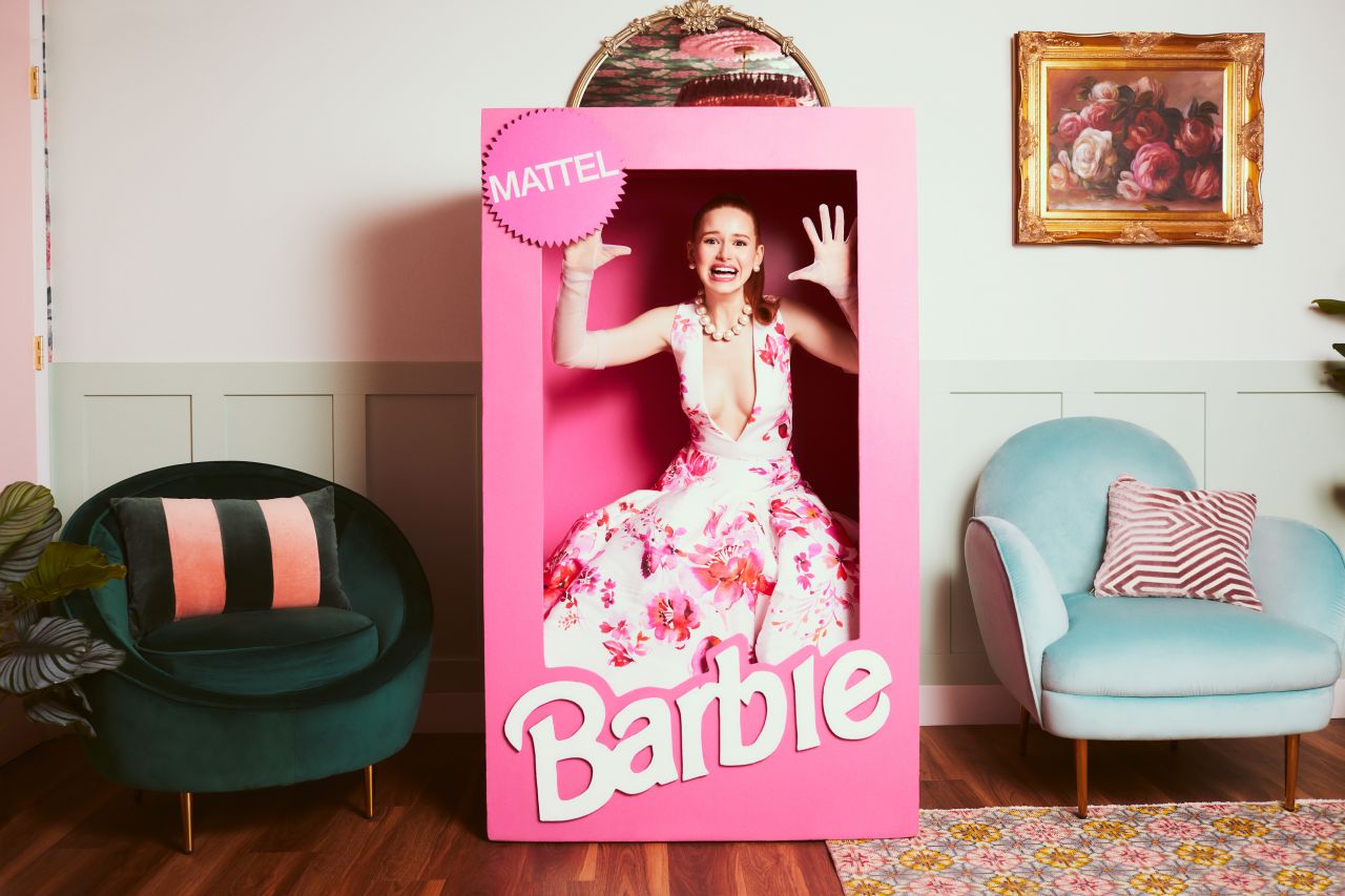 Madelaine Petsch (Barbie style) Life on Photo