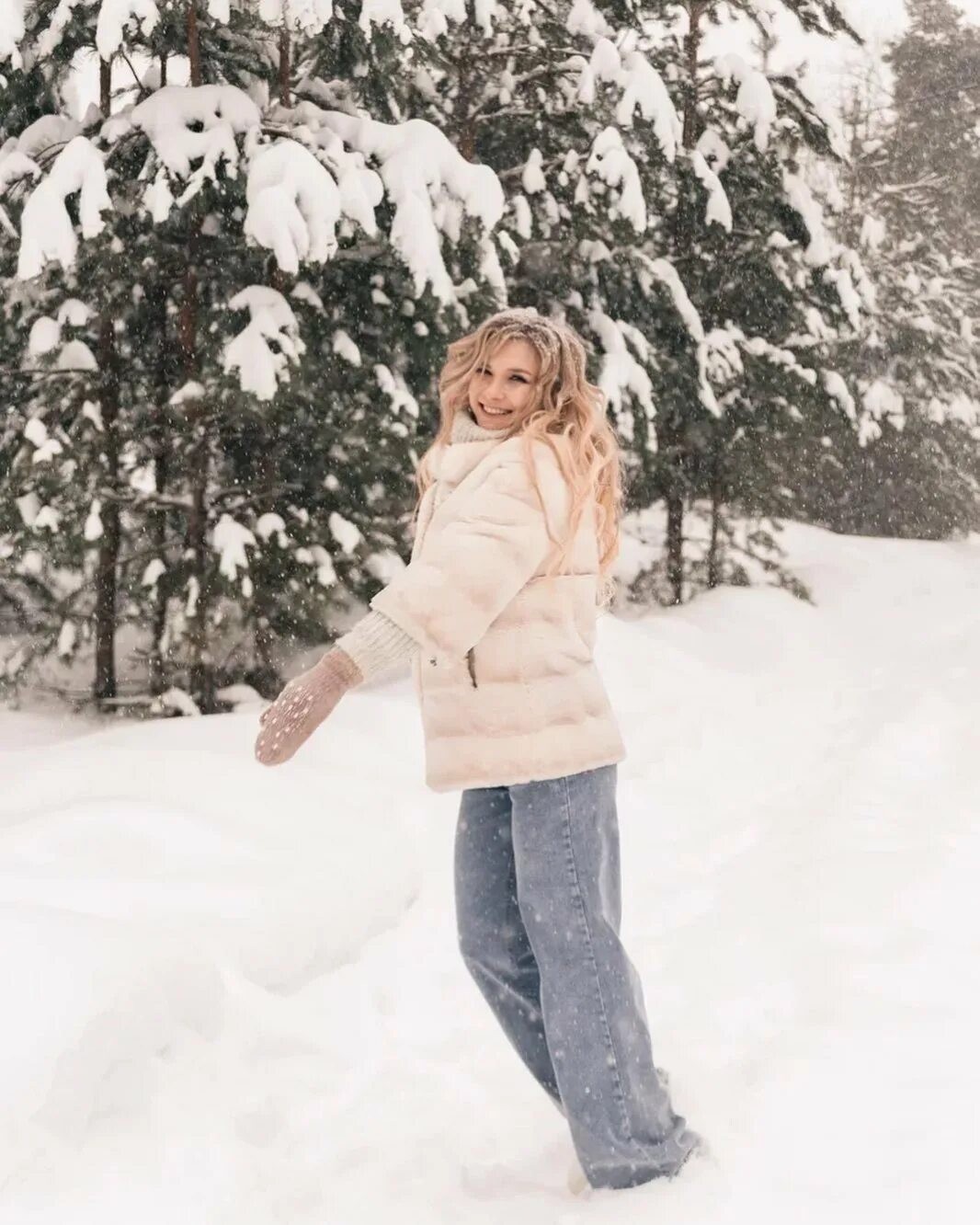 snow_girls_21.jpg