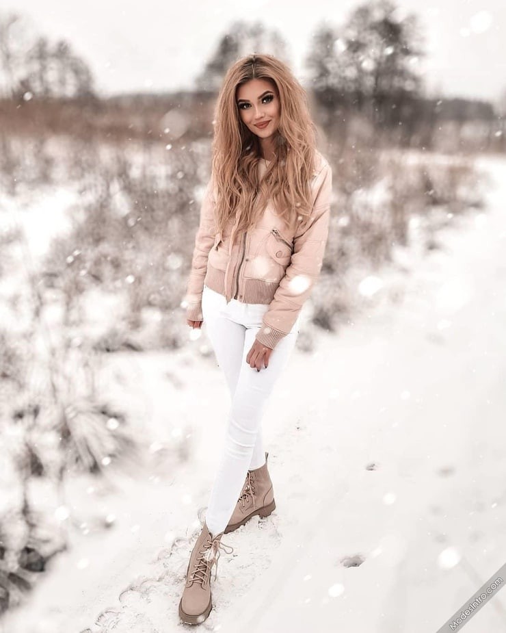snow_girls_8.jpg