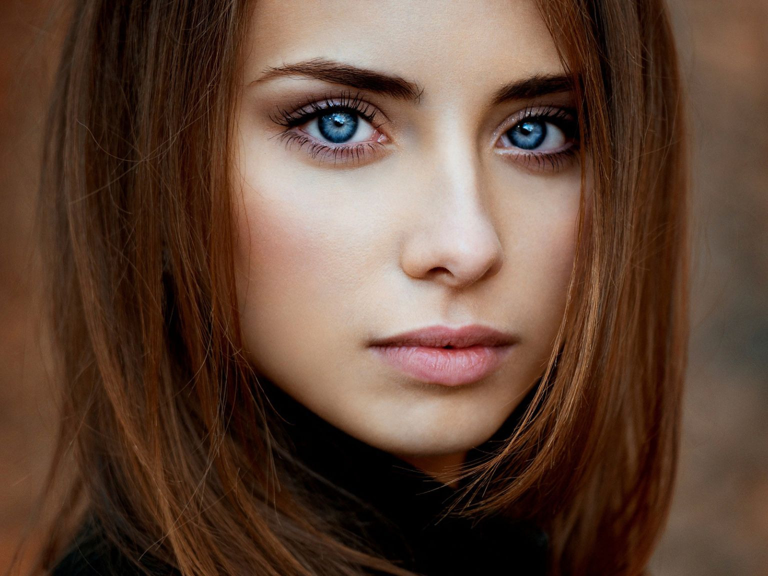 a-striking-close-up-portrait-of-a-beautiful-woman_10.jpg