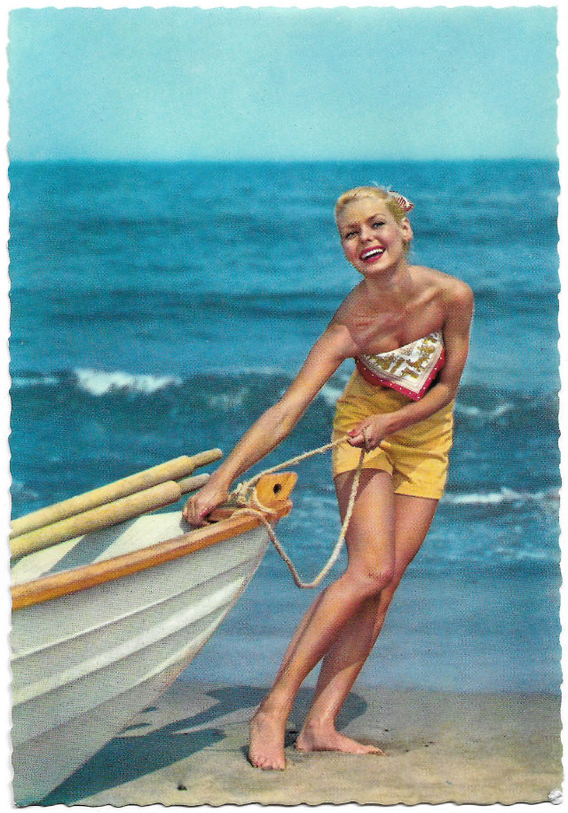 italian-pin-up-postcard-12.jpg
