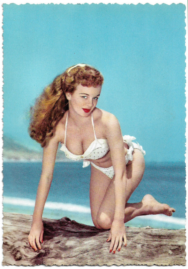 italian-pin-up-postcard-17.jpg