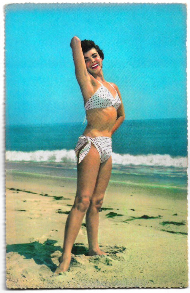 italian-pin-up-postcard-24.jpg