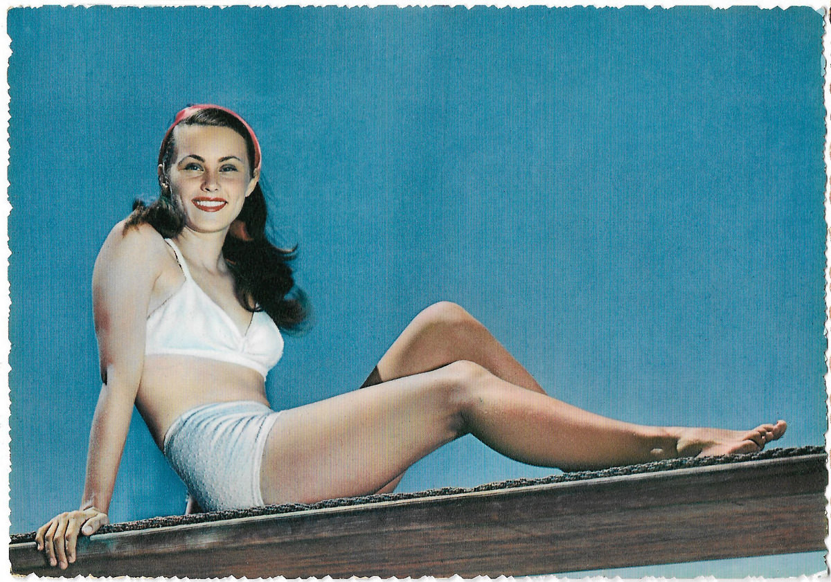 italian-pin-up-postcard-3.jpg