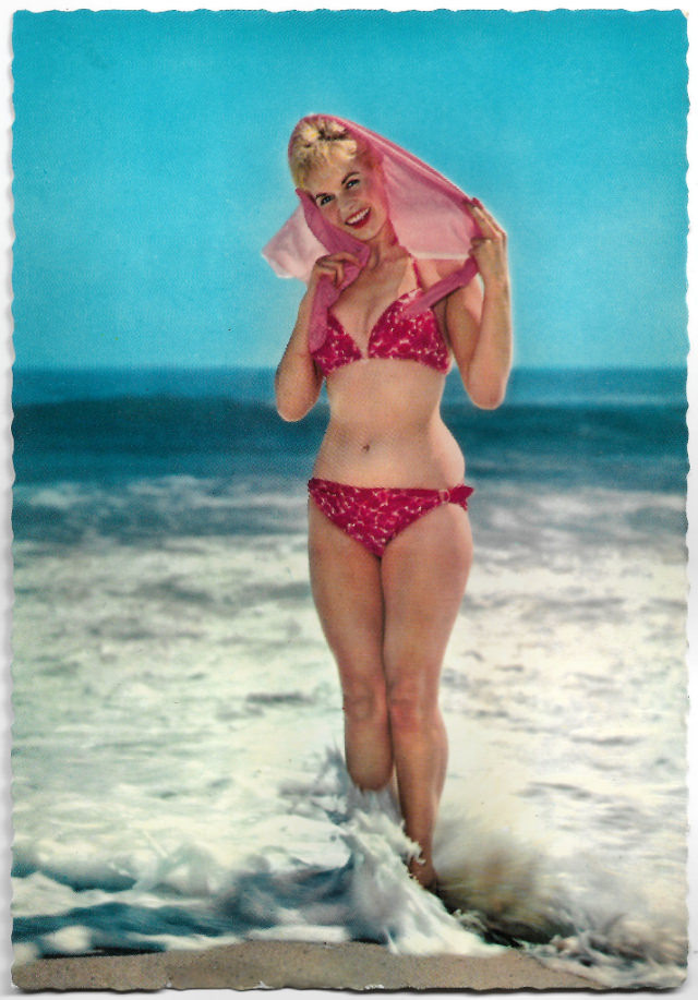 italian-pin-up-postcard-47.jpg
