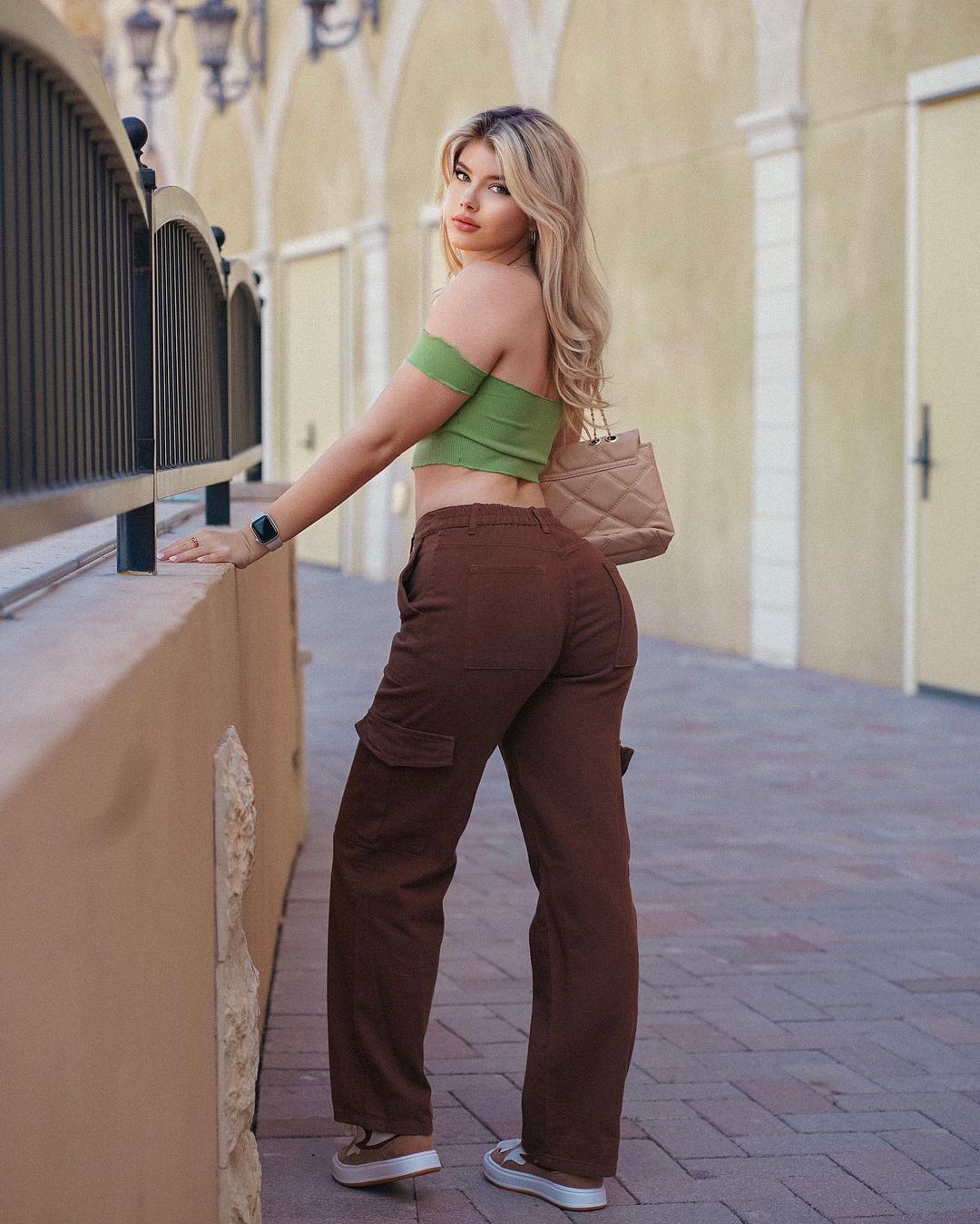 Model-Gabi_Champ_33.jpg
