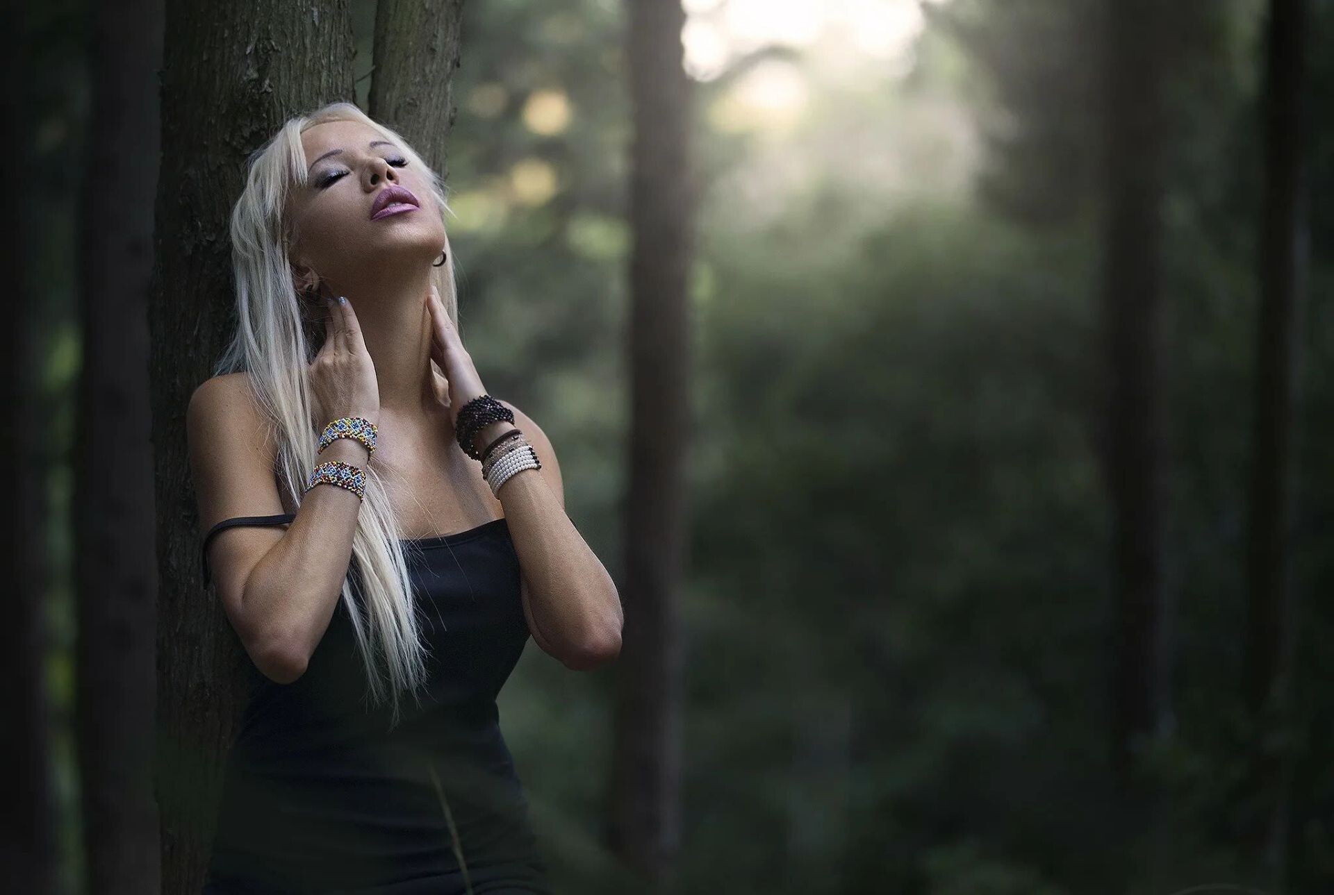photo session in the forest 19