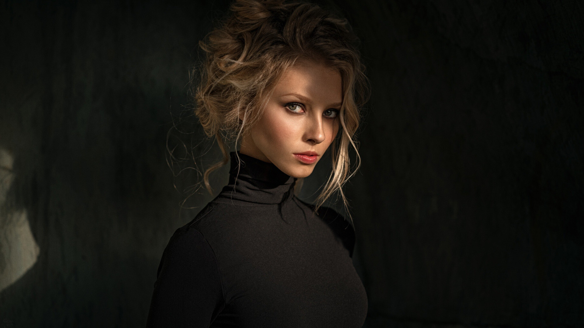 Actress Alisa Tarasenko 13