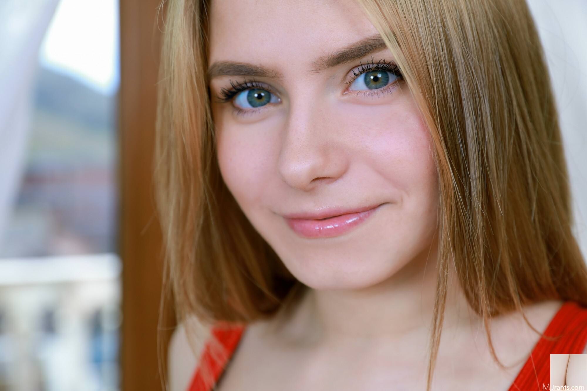 Model Dakota Pink 16