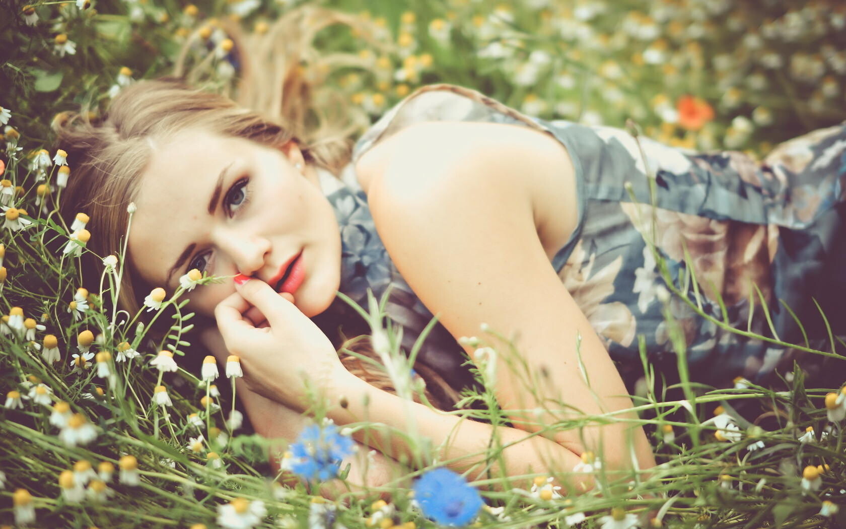 summer nature girls 38