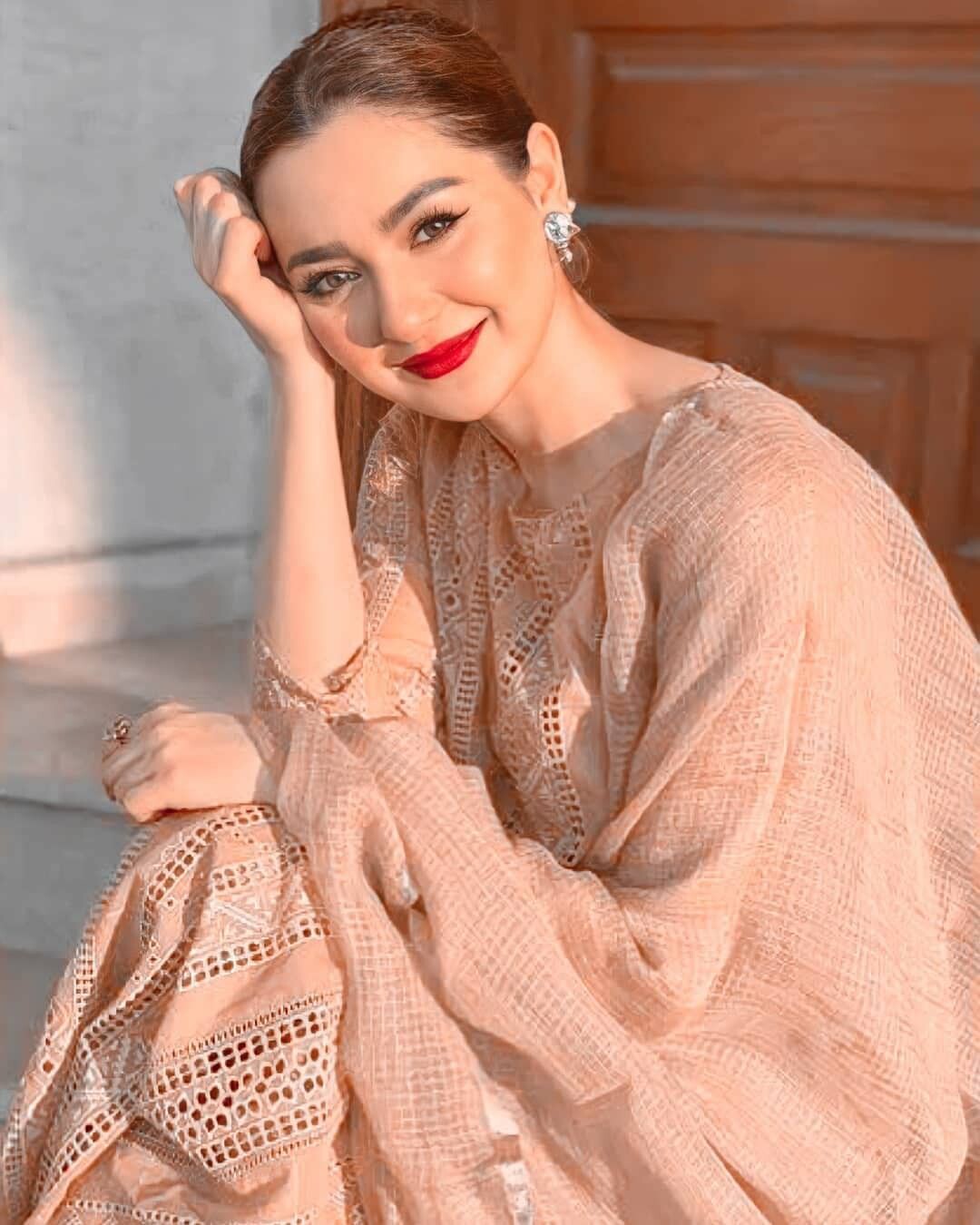 Hania Aamir 1