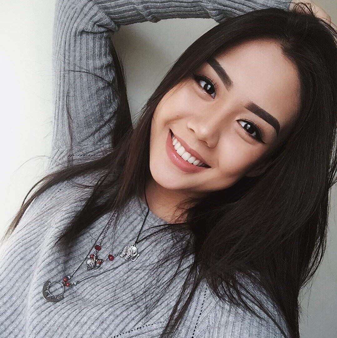 Beautiful Kazakh girls 11