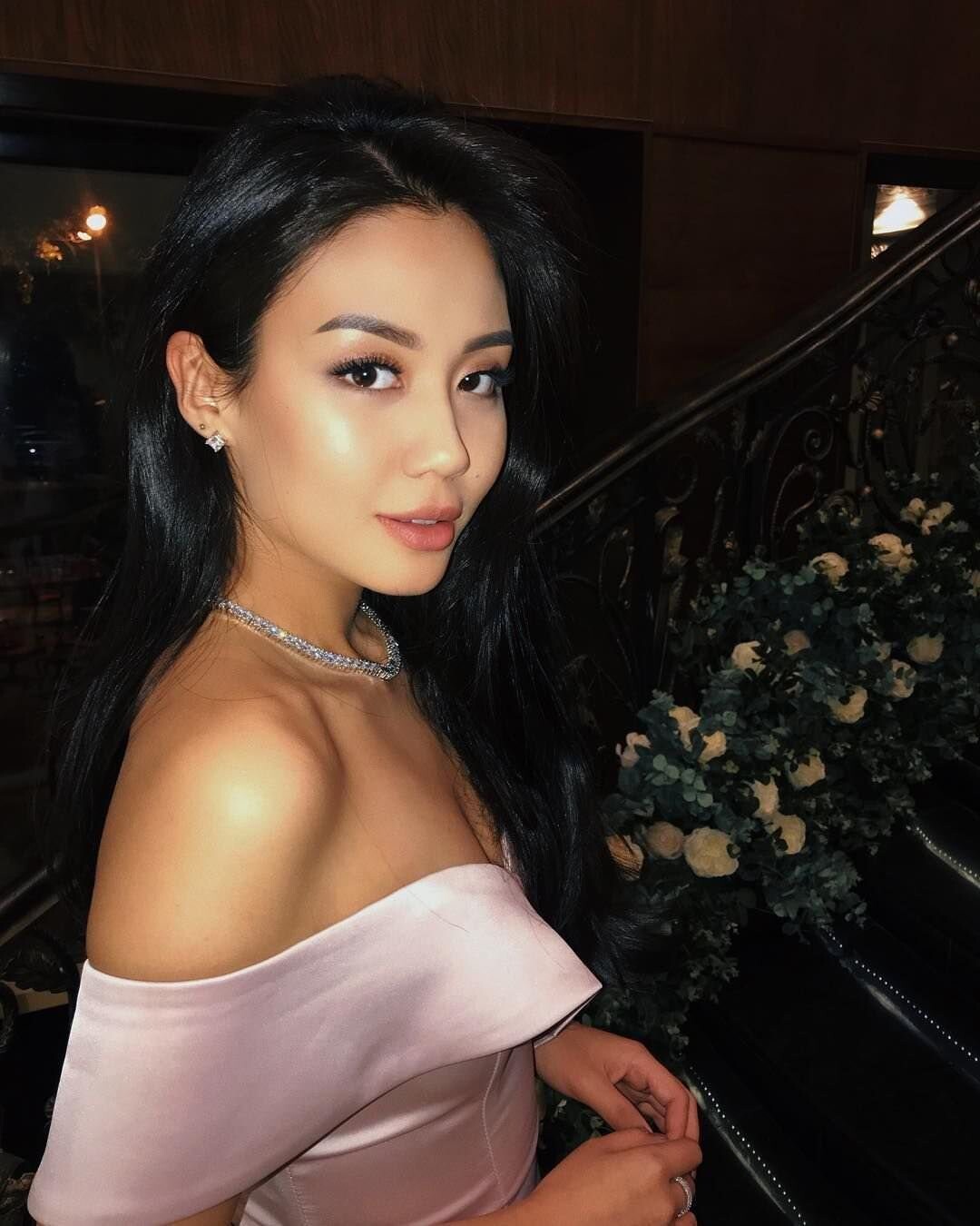 Beautiful Kazakh girls 24