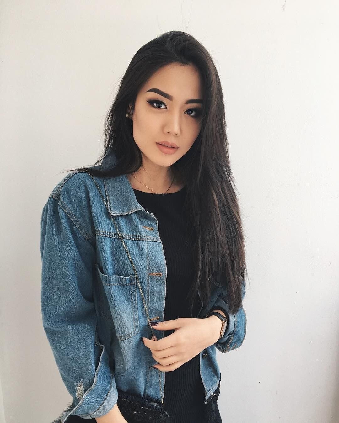 Beautiful Kazakh girls 7