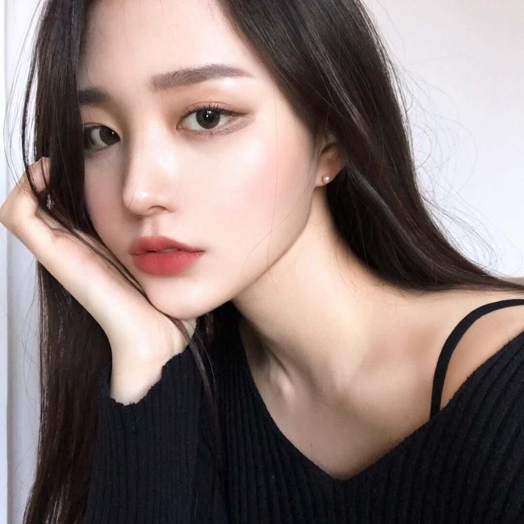 Beautiful Asian girl