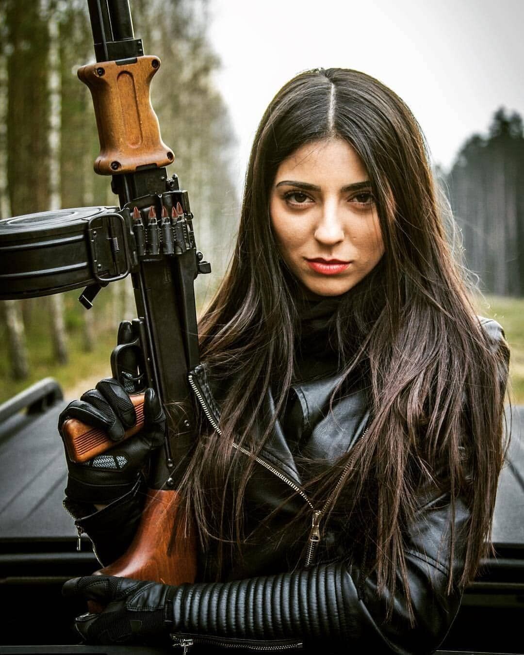 girls and guns 12