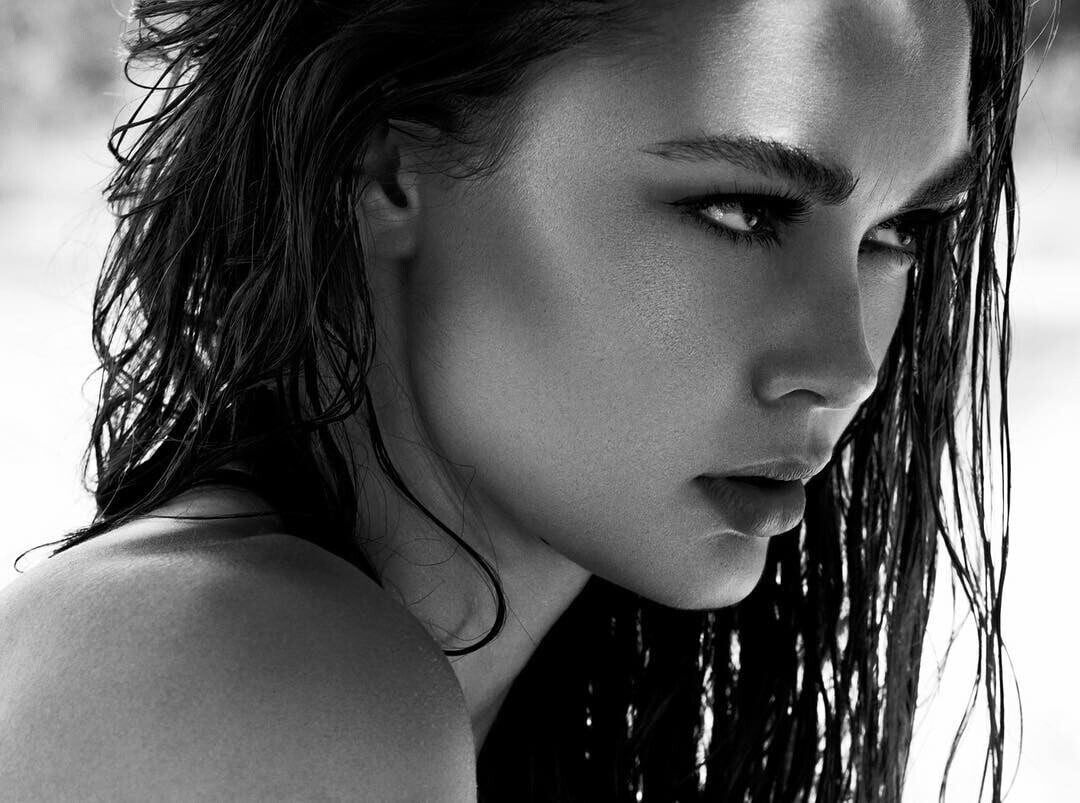 Model Jessica Nazarenus 15