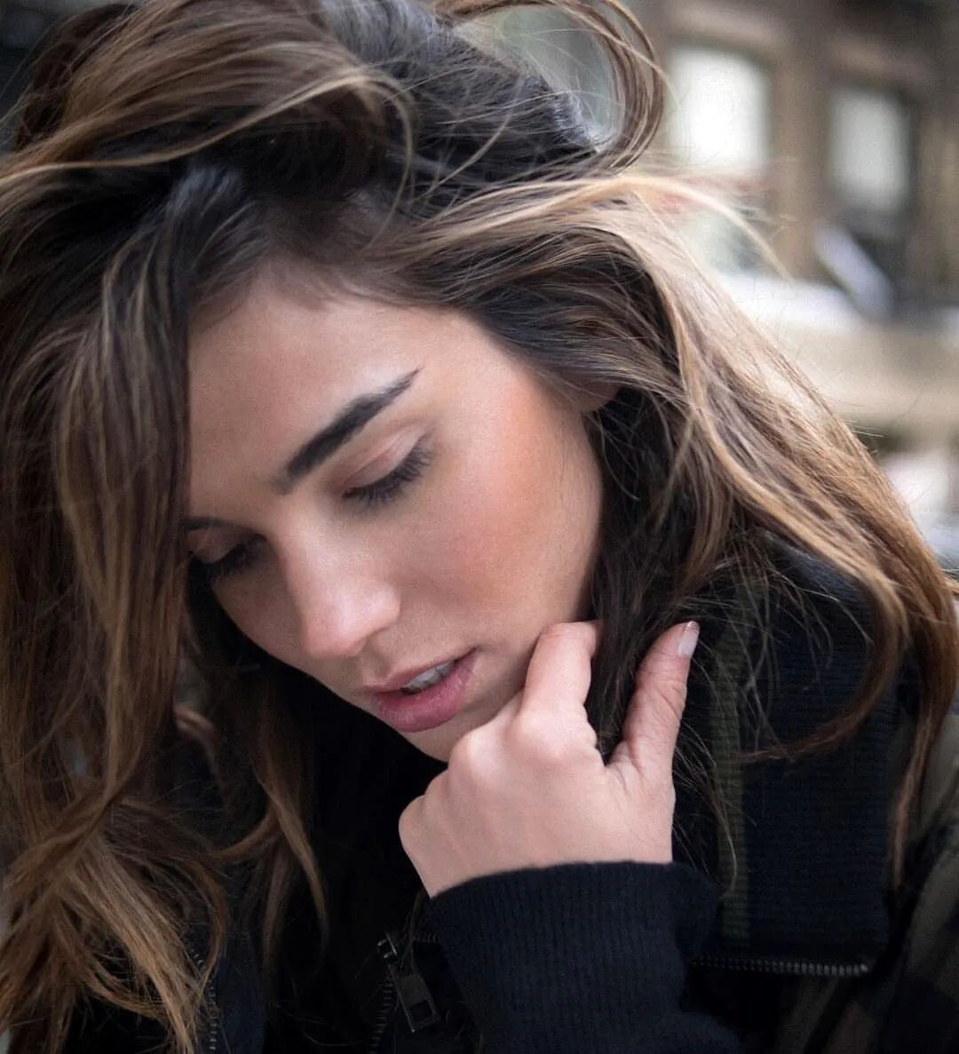 Model Rachel Vallori