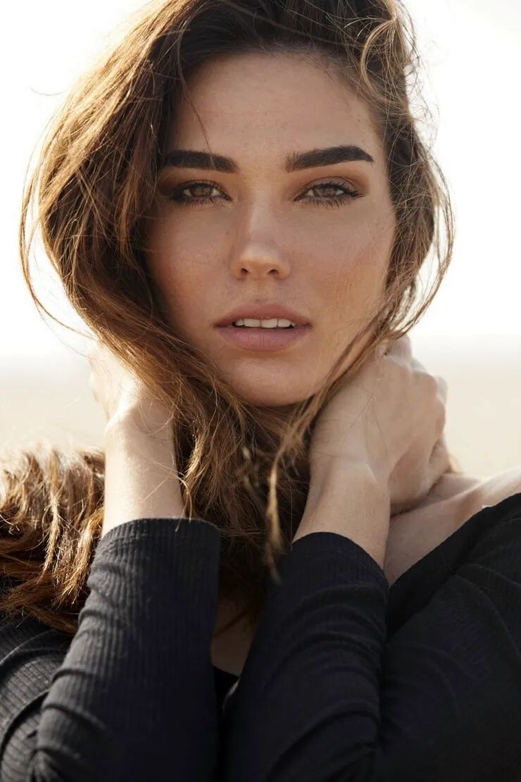Model Rachel Vallori 12