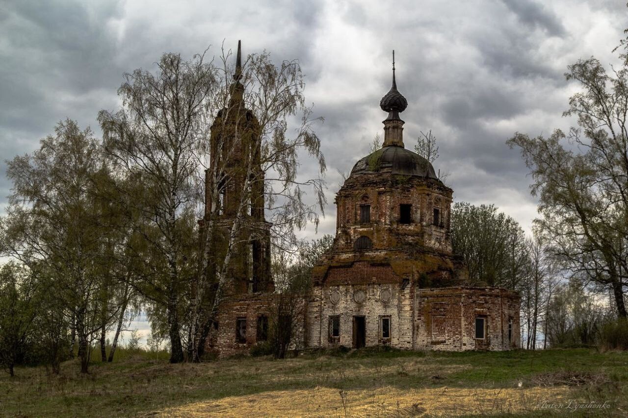Abandoned churches in Russia 3