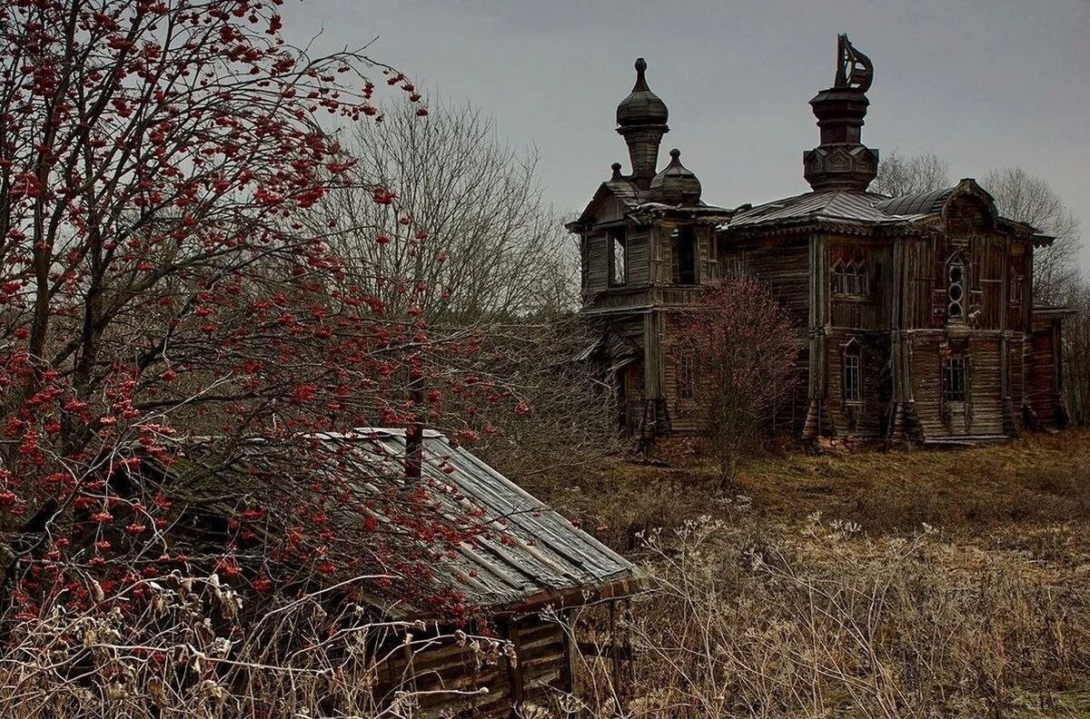 Abandoned churches in Russia 4