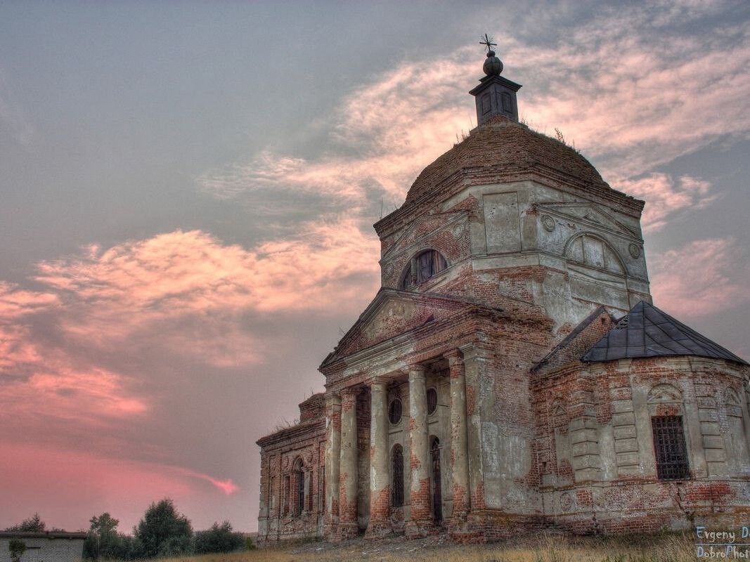 Abandoned churches in Russia 6