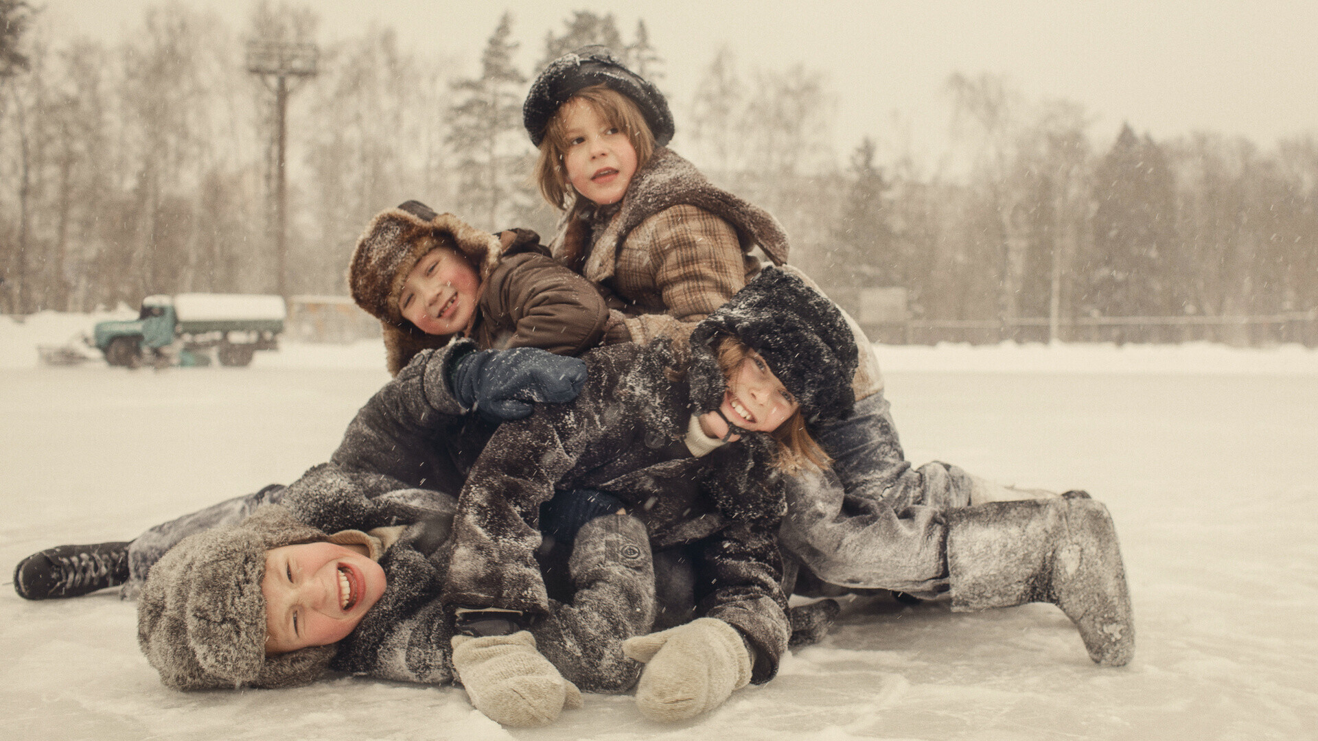 Hockey players 15