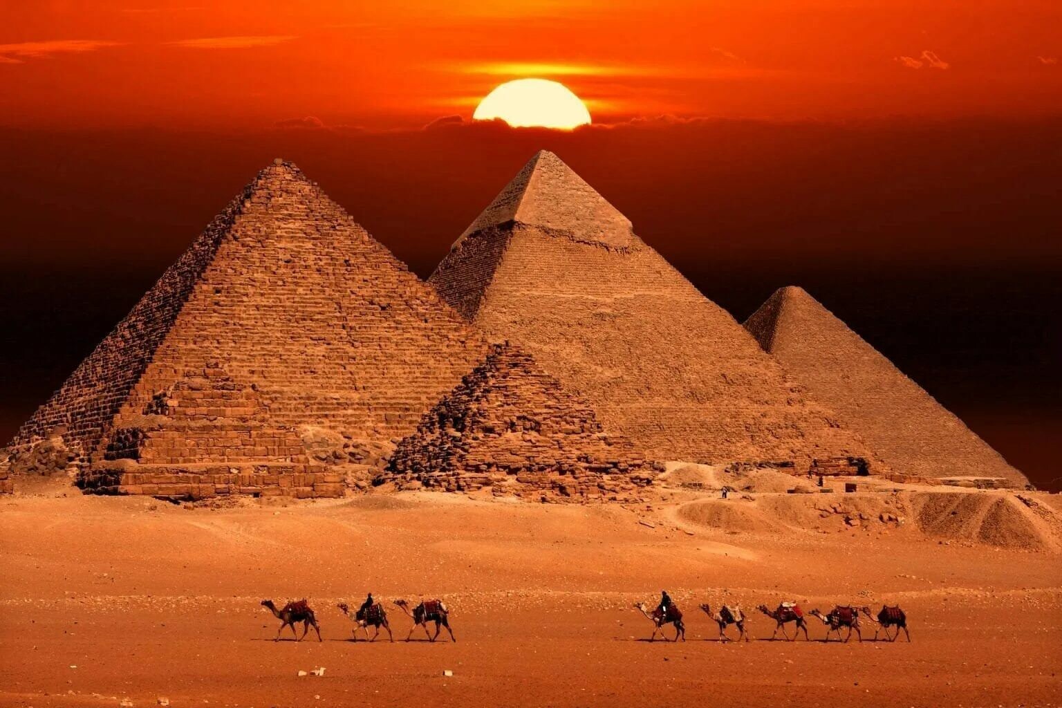 01 Pyramids of Giza
