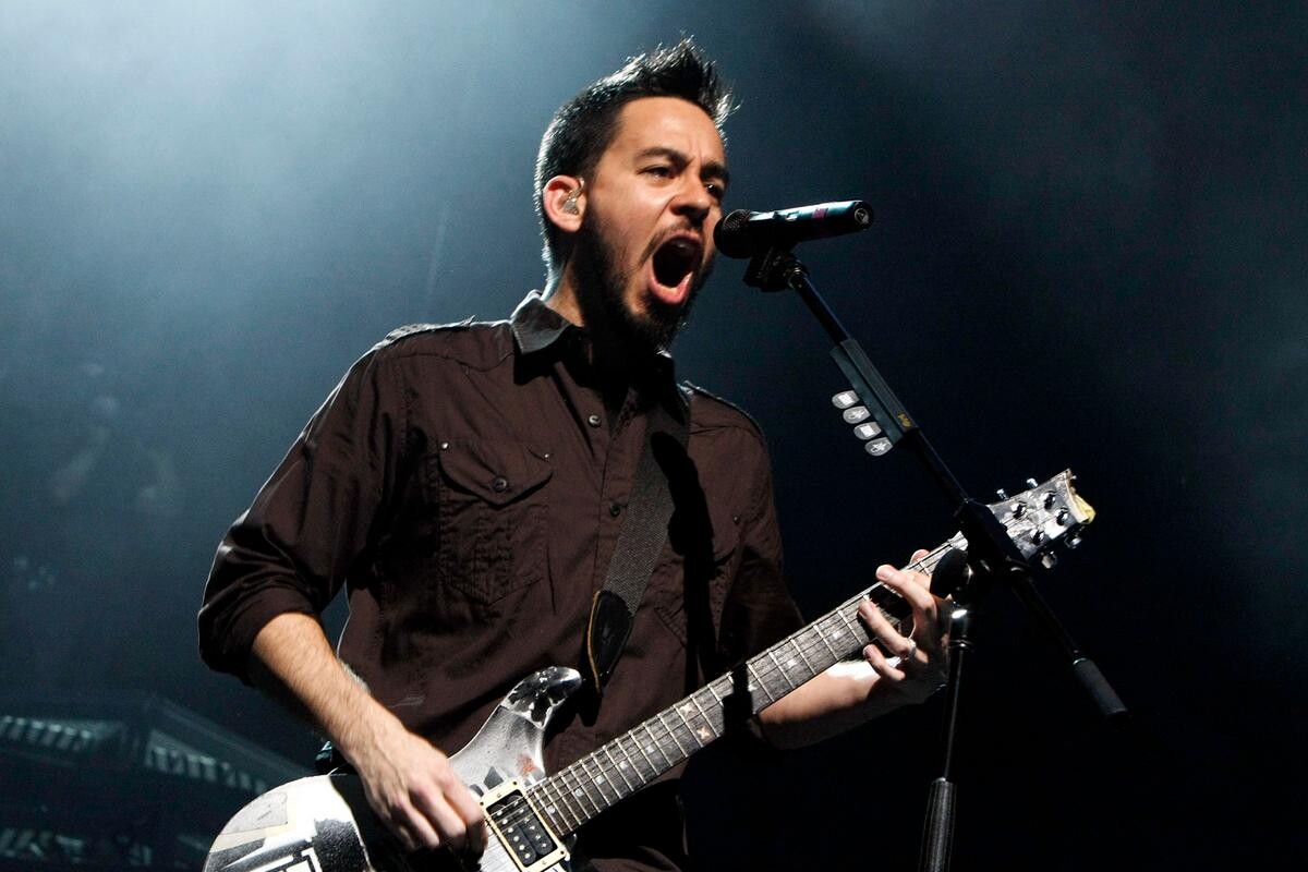Artist Mike Shinoda 11
