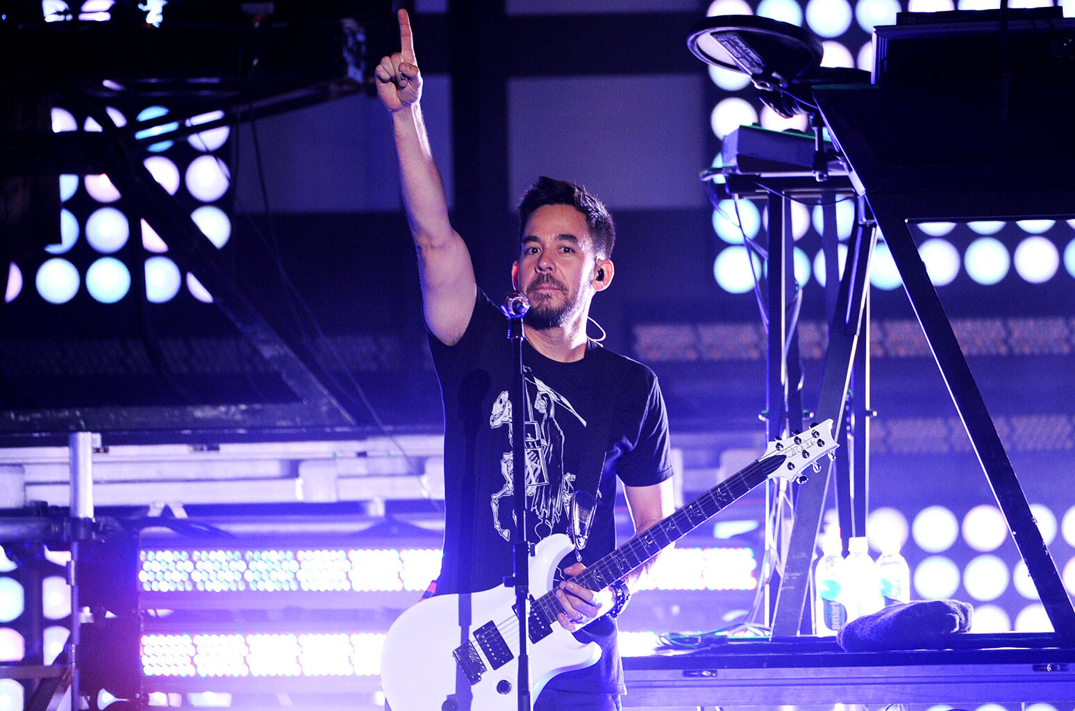 Artist Mike Shinoda 6
