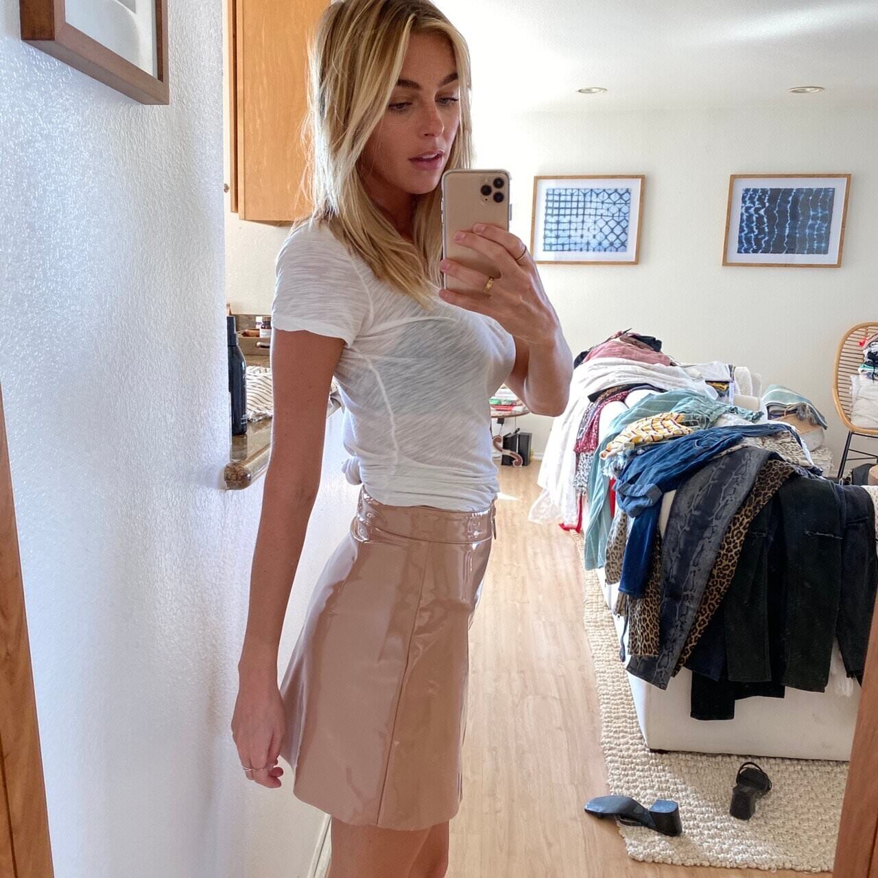 Model Elizabeth Turner 19