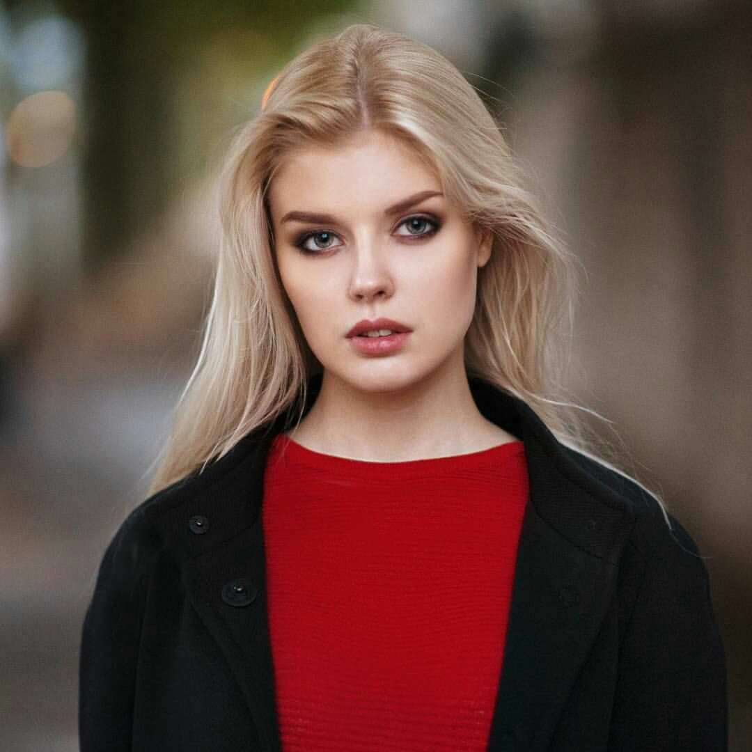 Model Selena Verner