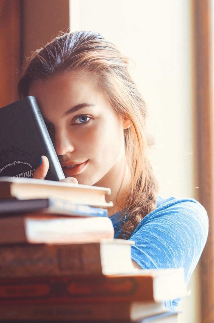 reading girl 1