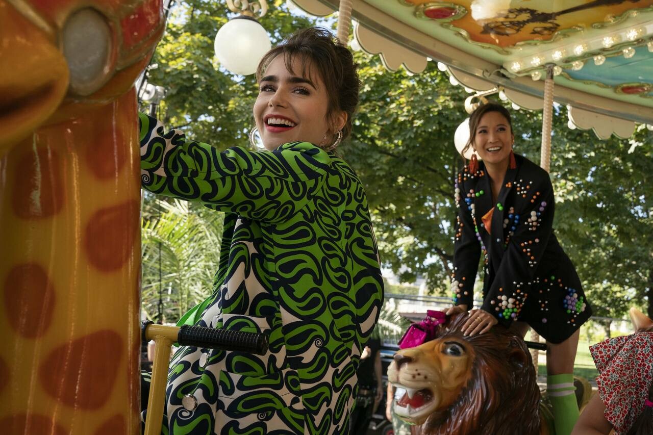 Emily in Paris NETFLIX series 16